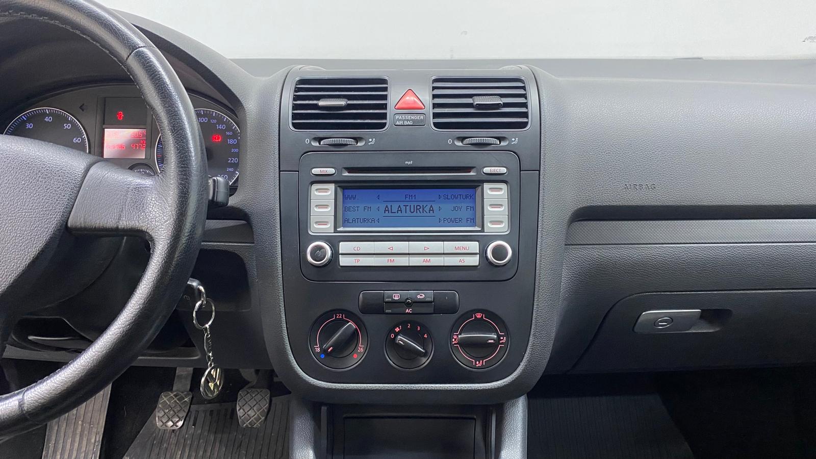 VOLKSWAGEN GOLF 19